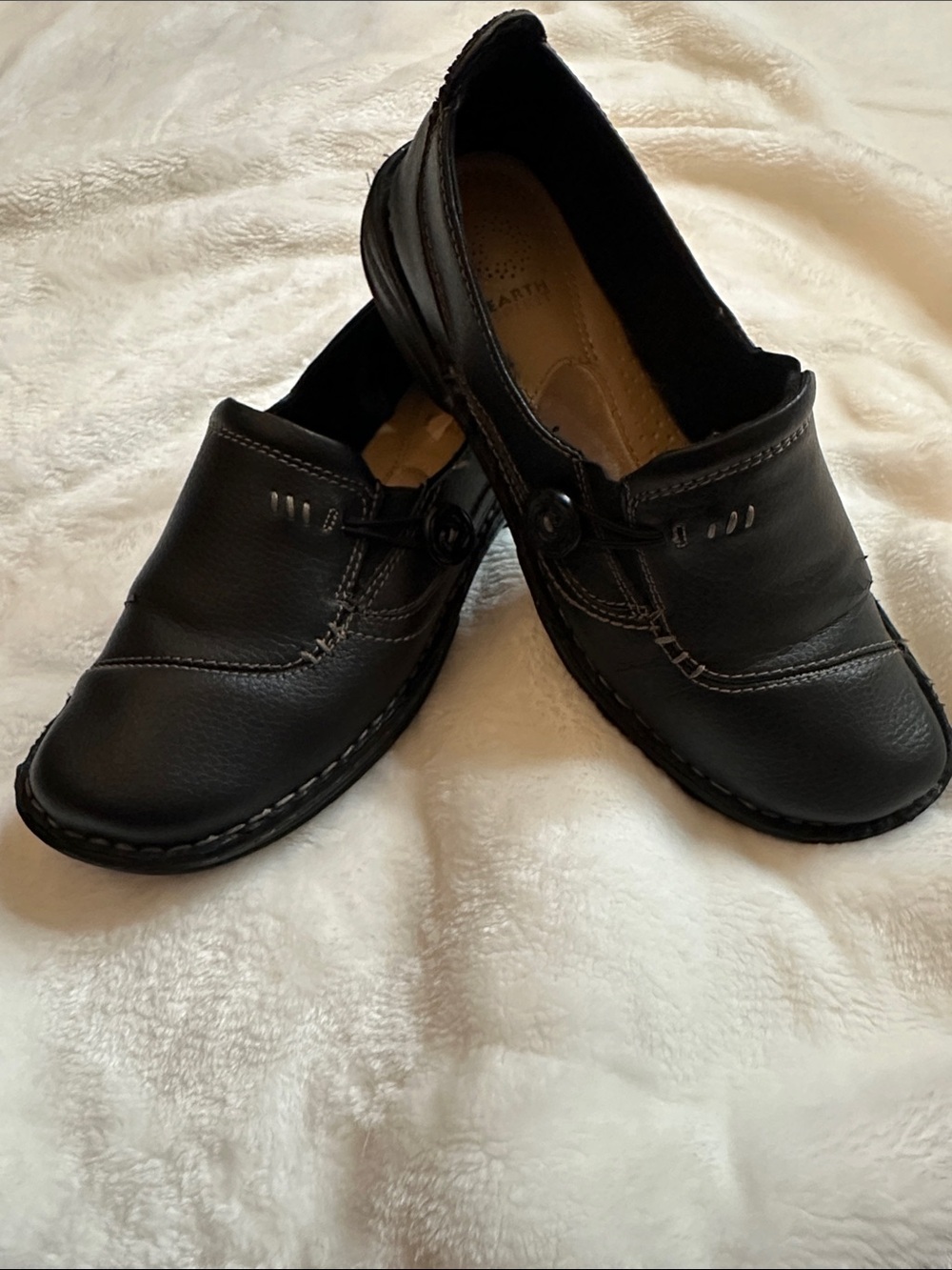 EARTH SPIRIT Women’s Black Leather  Slip-On Loafers Sz 8.5 Comfy Quality Durable